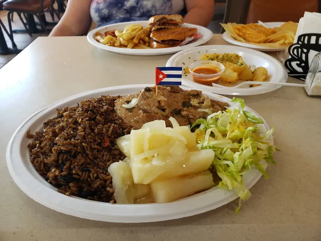 La Cubana Cuban Restaurant