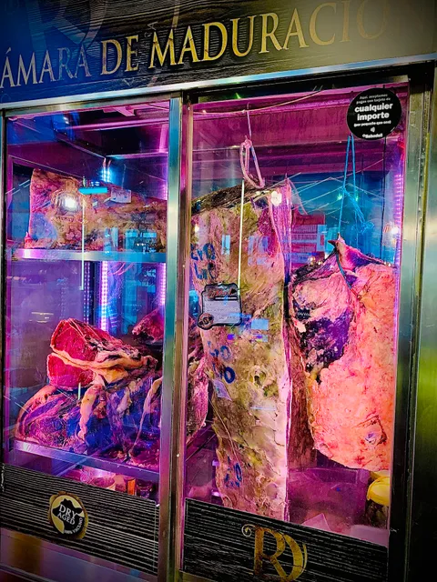 Hamburguesería Raza y Dehesa Mercado