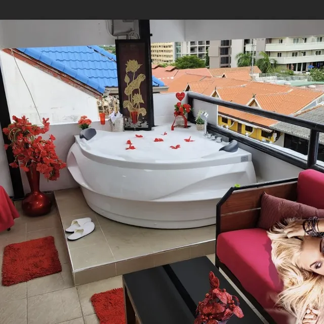 Happy Beach Jomtien Guesthouse