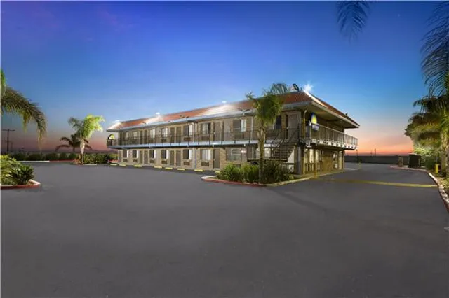 Days Inn by Wyndham Lost Hills