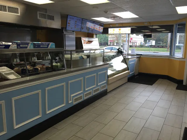 5 Brothers Fried Chicken & Waffles