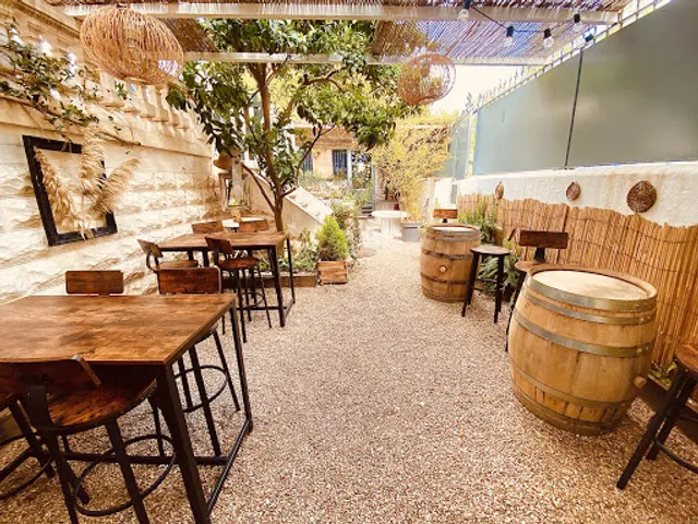 Bistro Maison Blanche