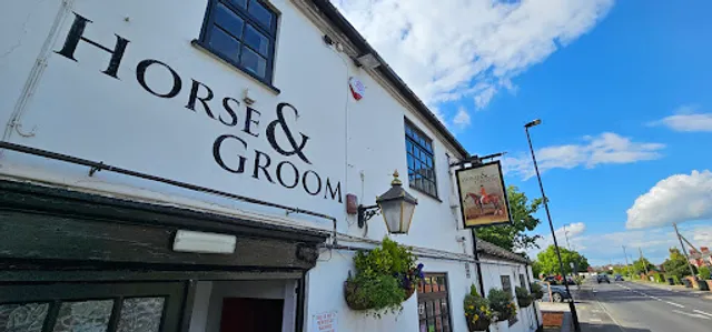 Horse & Groom
