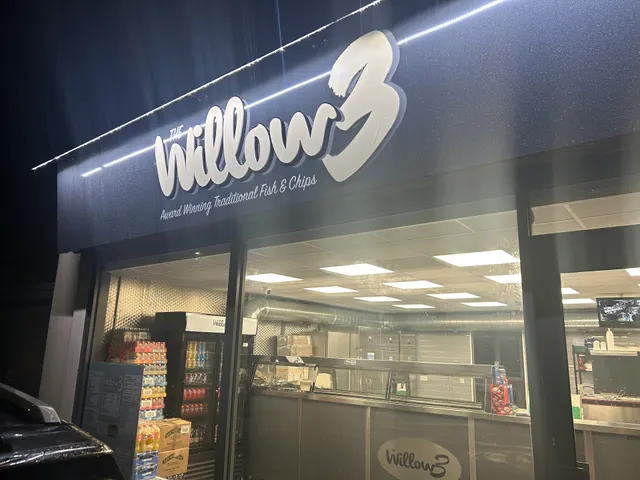 The Willow Chippy 3