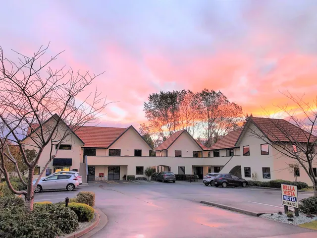 Bella Vista Te Anau Motel Accommodation