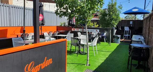 The Russell Inn Bar & Restaurant