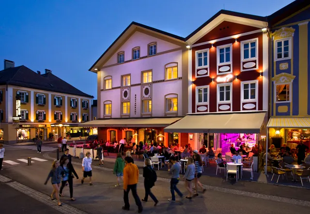 Iris Porsche Hotel & Restaurant