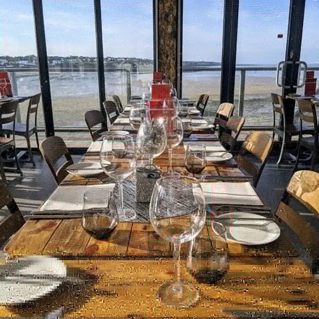 Finbar's of West Bay