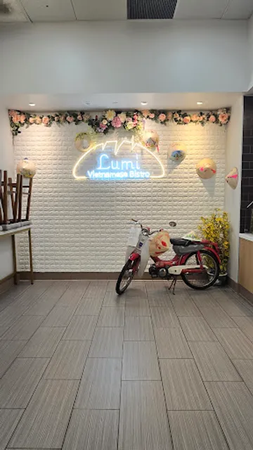 Lumi Vietnamese Bistro