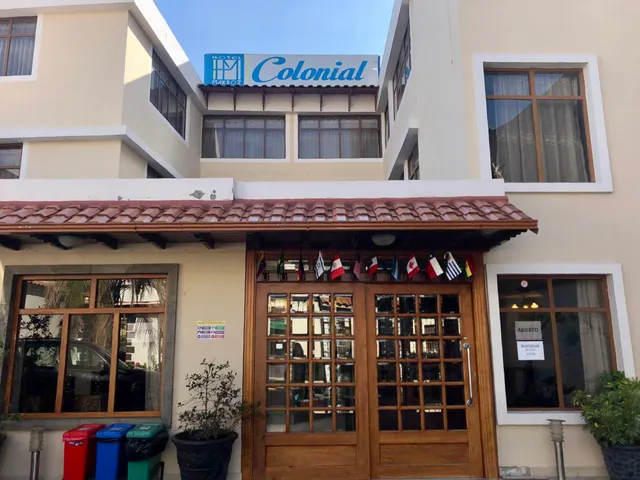 Hotel Makroz Colonial