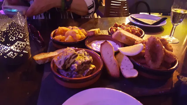 Royal Pavilion Ice Rink Restaurant (Winter Season Only)