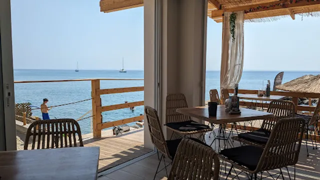 East Coast Beach Bar