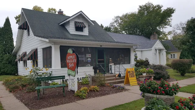 Apple Valley Gifts
