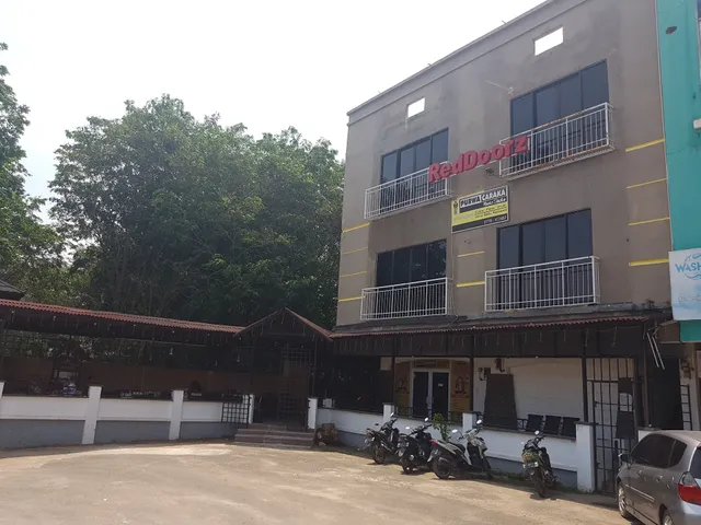 RedDoorz Plus @ Batam Centre