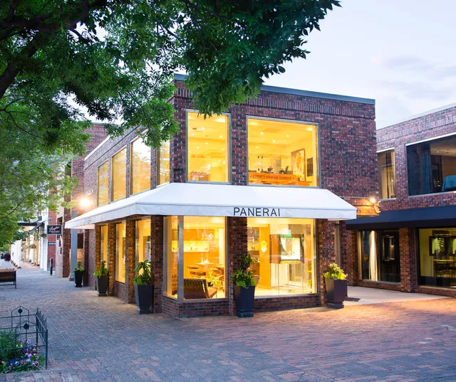 Oliver Smith Jeweler