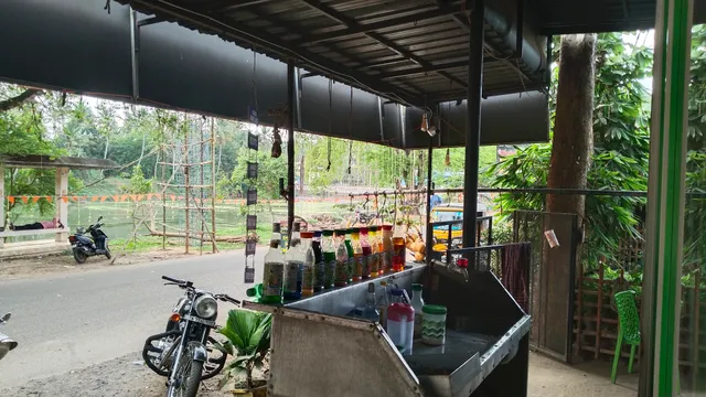 ONIRO CAFE FRUITS & COOL BAR