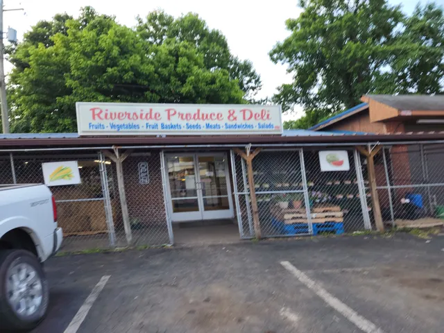 Riverside Produce & Seed Store