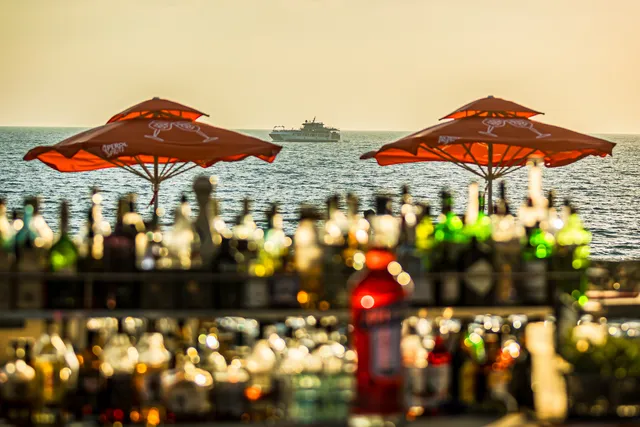 Suite48 Seafront Oasis