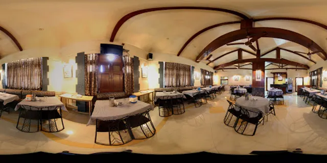 Alok Restaurant & Bar