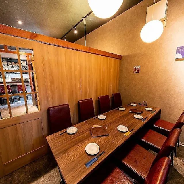 【個室完備】溶岩焼きグリルと世界のワイン 肉助 上大岡店