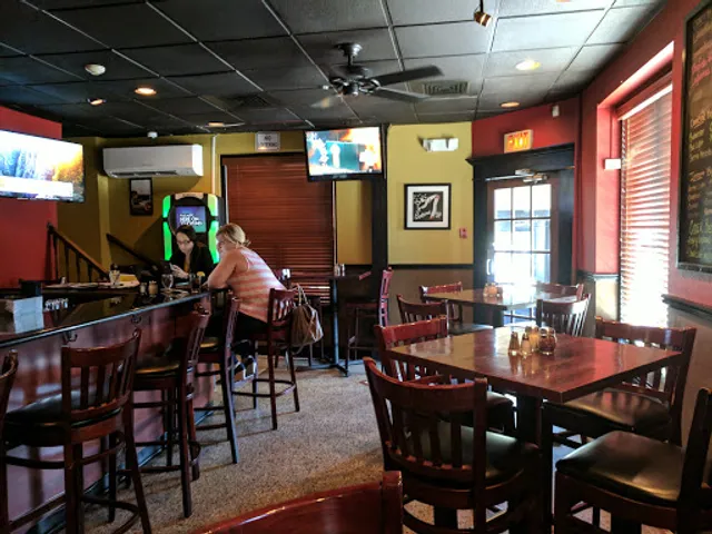 Pepperoncini Restaurant & Bar