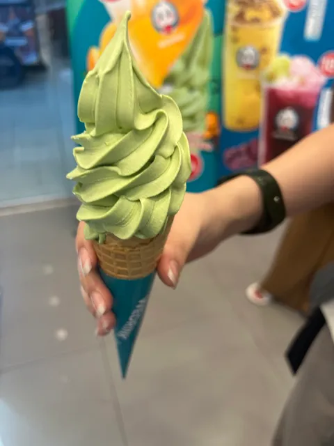 Wedrink Gtown Square