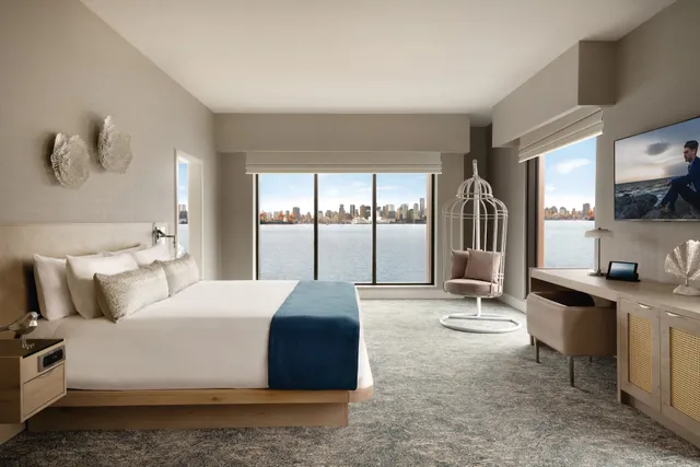 Seaside Hotel North Vancouver - An Executive Hotel