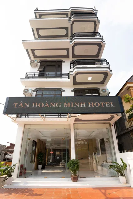 Khách Sạn Tân Hoàng Minh