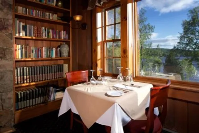 Loon Lodge Inn and Restaurant