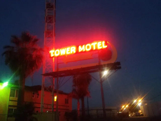 Tower Motel & Apartments