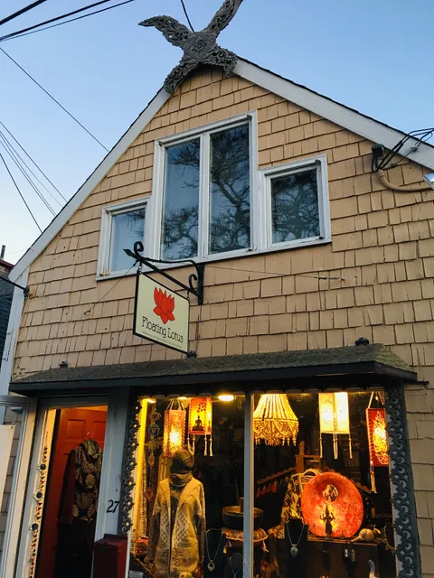 Floating Lotus Rockport