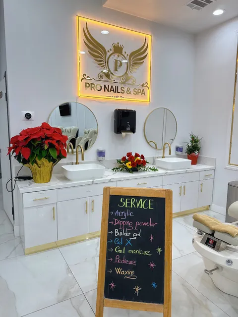Pro Nails & Spa