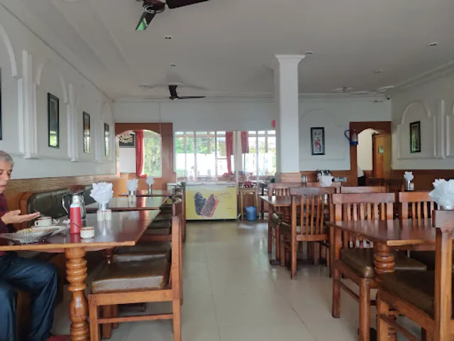 Relish Restaurant - Pauri