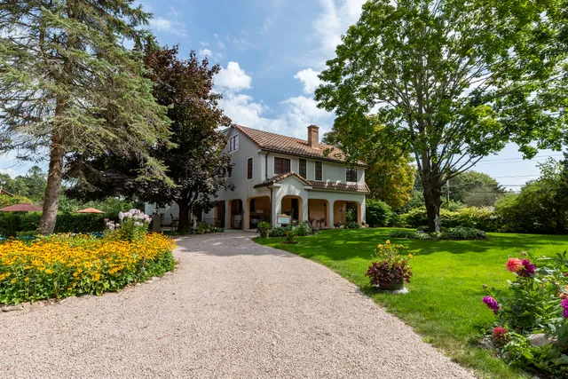 The Villa Bed & Breakfast