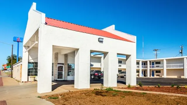 Motel 6 Childress, TX