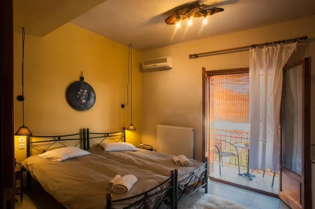 SKOURGIAS ROOMS ΕΝΟΙΚΙΑΖΟΜΕΝΑ ΔΩΜΑΤΙΑ