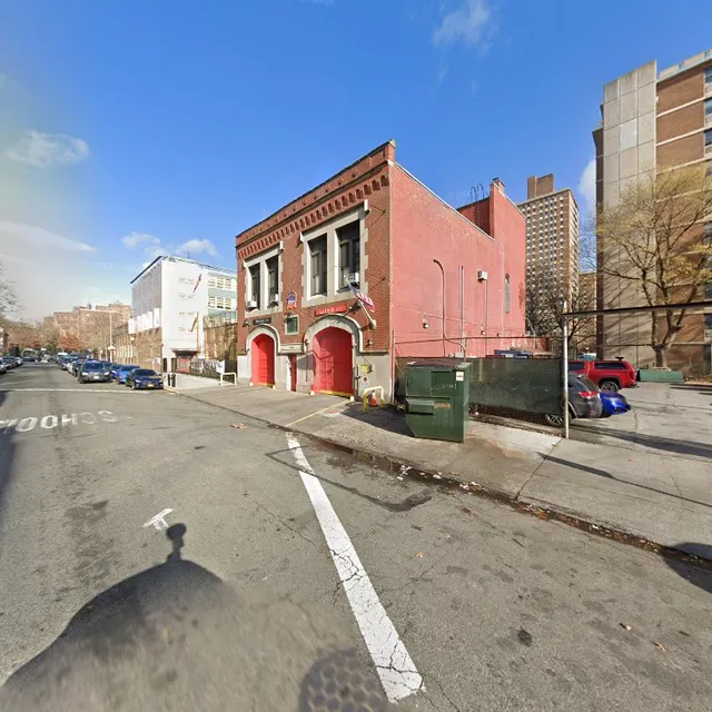 FDNY Engine 231/Ladder 120/Battalion 44