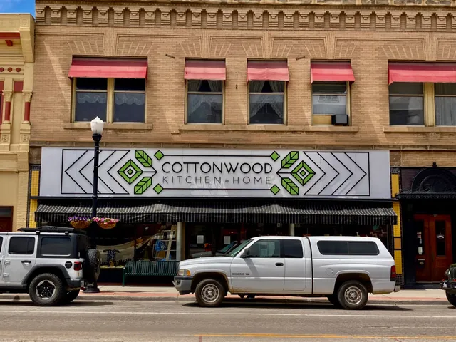 Cottonwood Kitchen + Home