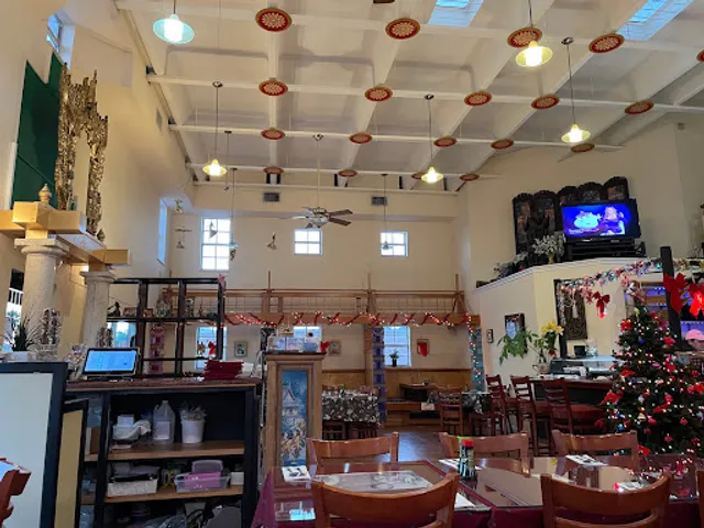 Suvi Thai Sushi Restaurant