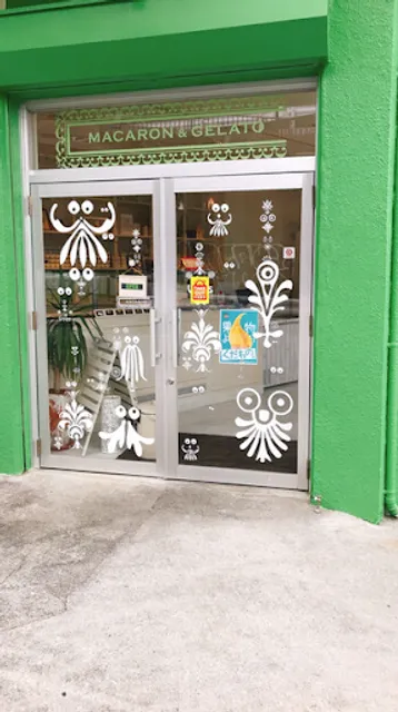Gelato and Macaron Shop La Vous