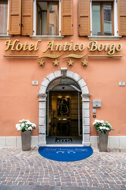 Hotel Antico Borgo - Blu Hotels