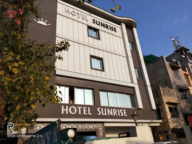 Hotel Sunrise