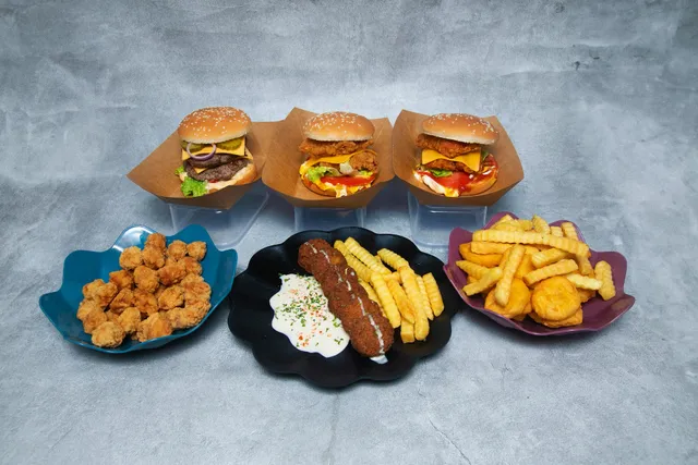 Indulge Spices Burgers & Wraps (Halal)