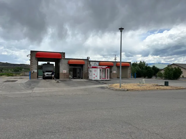 Dusty Wagon Car Wash