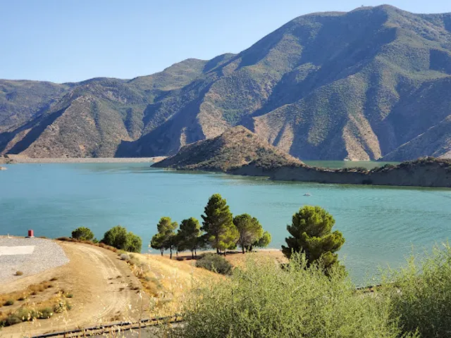 Vaquero Beach At Pyramid Lake
