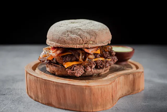 HO'OMAU I HAMBURGUERIA