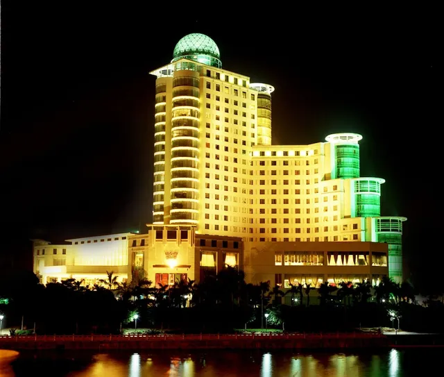 5 Star Wharton International Hotel