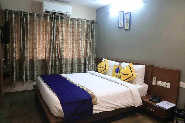 HOTEL BLUE BELLS Valsad