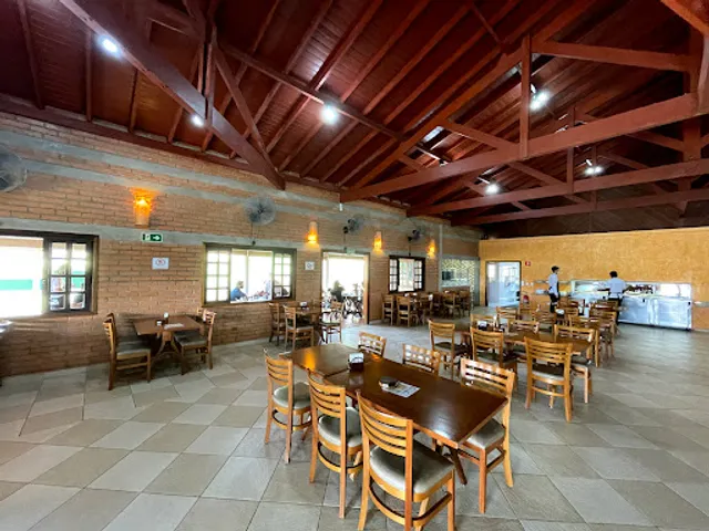 Fazendinha e Restaurante Santa Adélia