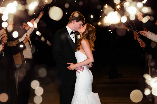 Hampton Cove Wedding Venue